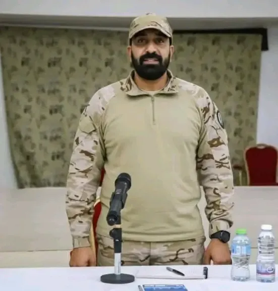 صحيفة سعودية تكشف أسرار أبو علي الحضرمي … الرجل الذي وُصف بـ«قاسم سليماني حضرموت»